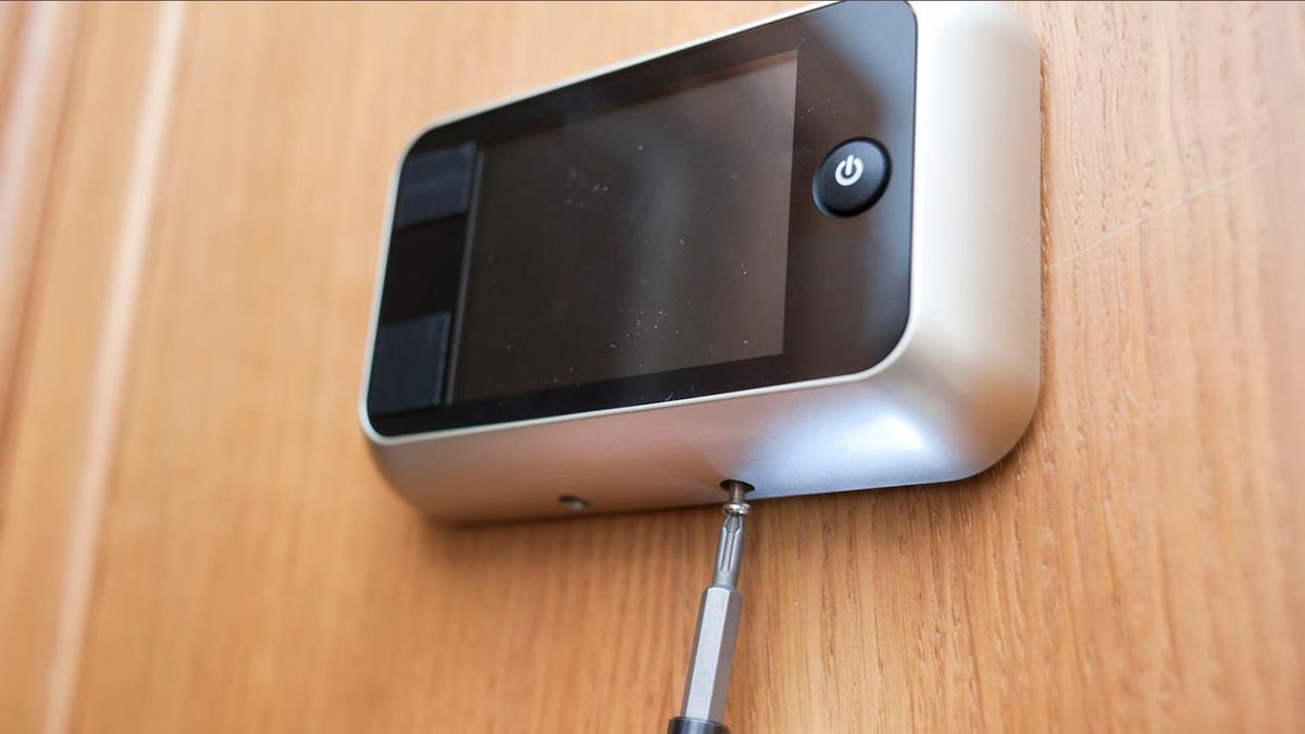 Bricomania 720 Mirilla electronica p6