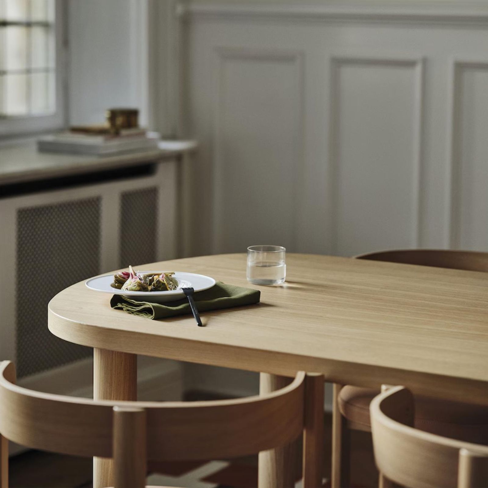 Mesa de comedor de la colección. Mesa de comedor de la colección.