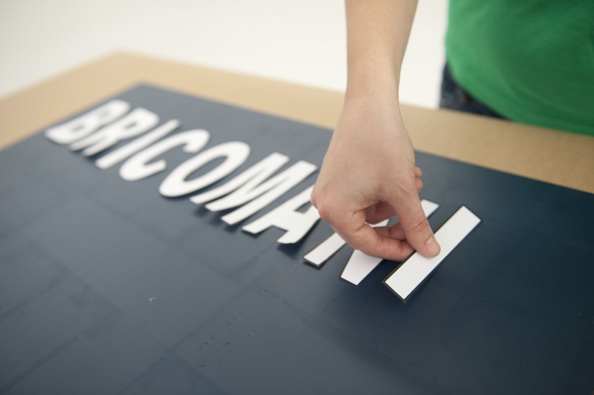 Grabar letras en espejo paso 3