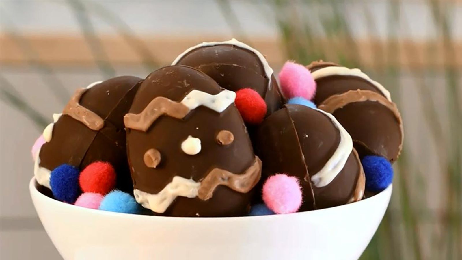 Mantenlos en el frigorífico y a disfrutar Receta de huevos de pascua de chocolate paso 6
