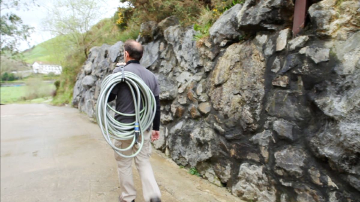 Enrolla manguera paso 9