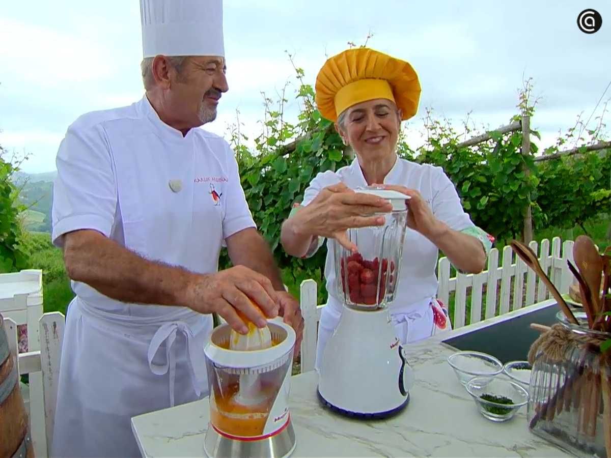 Preparar el zumo de naranjas con almíbar