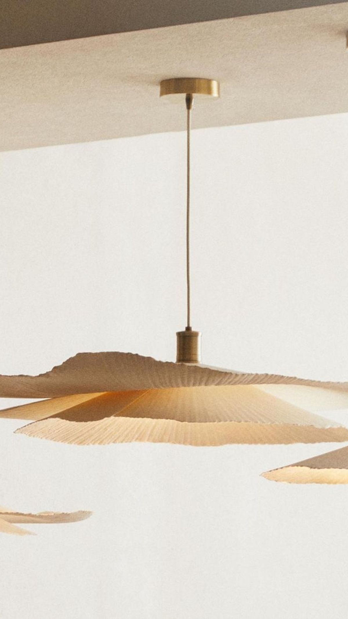 Lámpara de papel en forma de flor