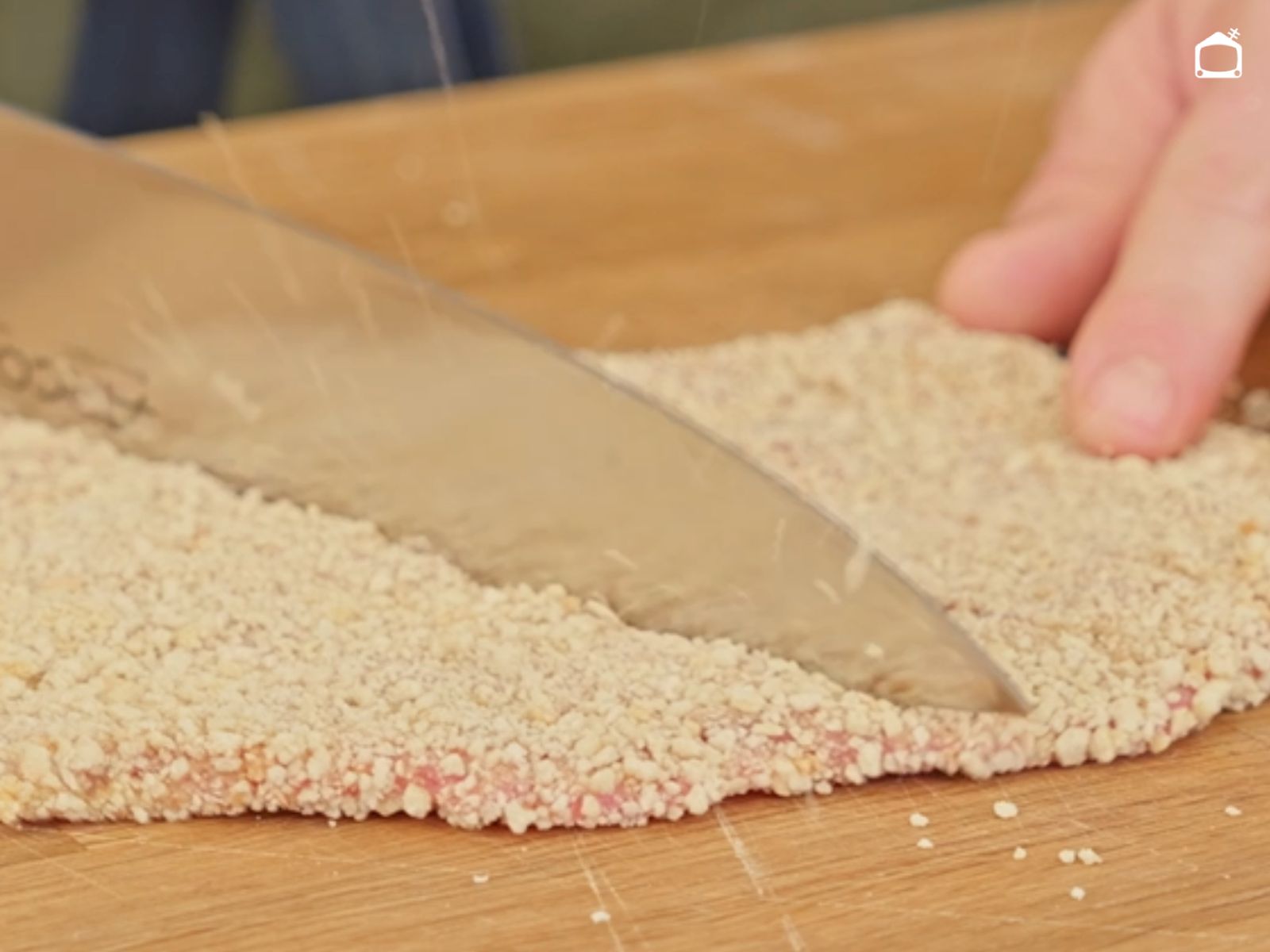 Marca con el cuchillo para facilitar una fritura uniforme.