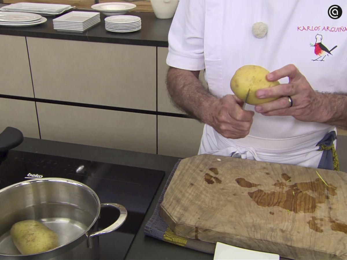 Cuece las patatas durante 35 minutos