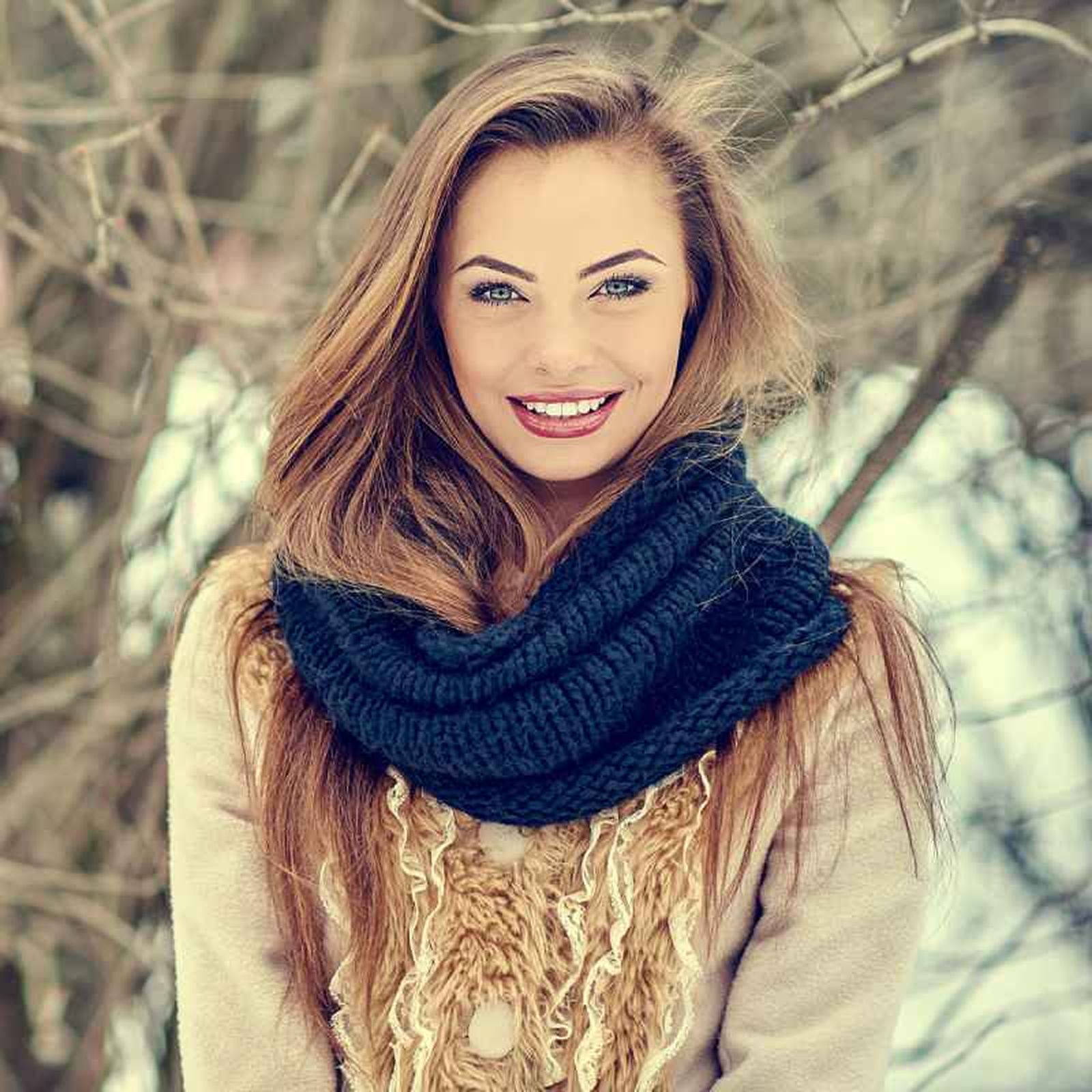 Cuello cerrado también llamado snood Cuello cerrado también llamado snood