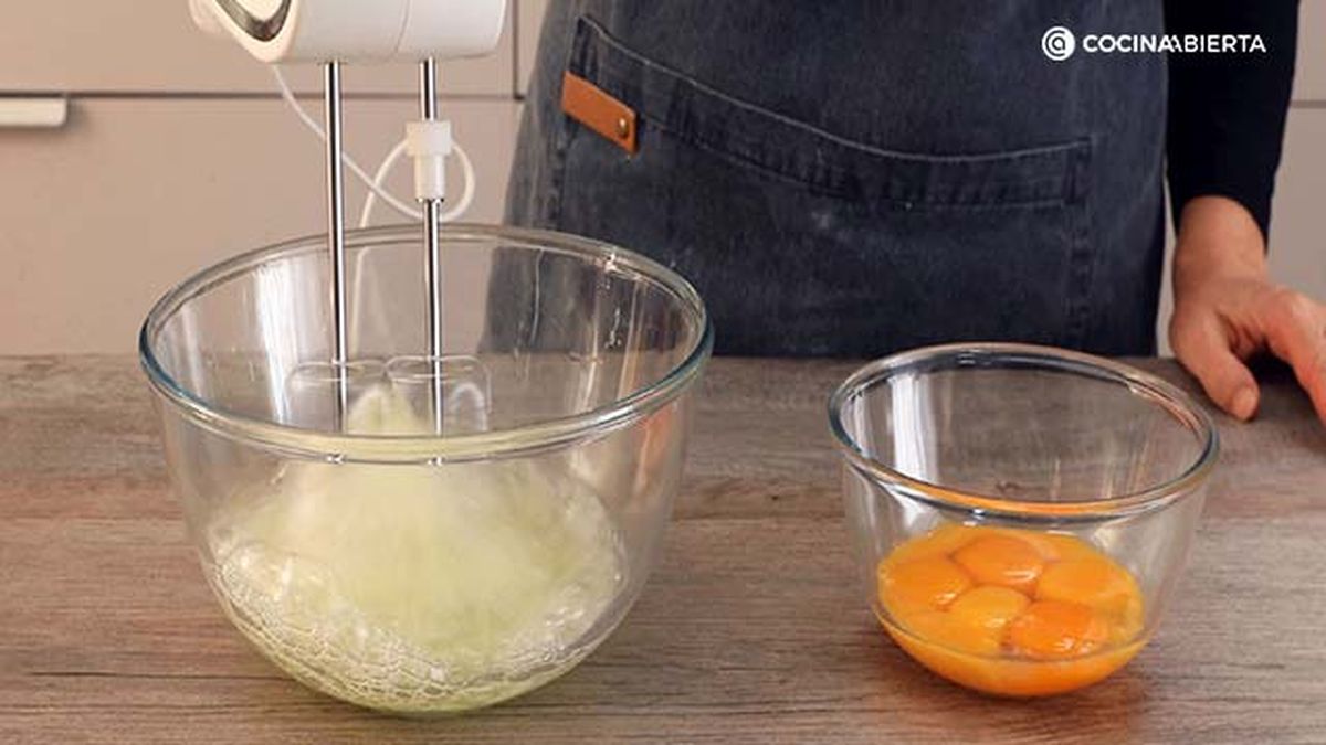 CTIS0942 receta pastel chocolate 2 ingredientes paso 3