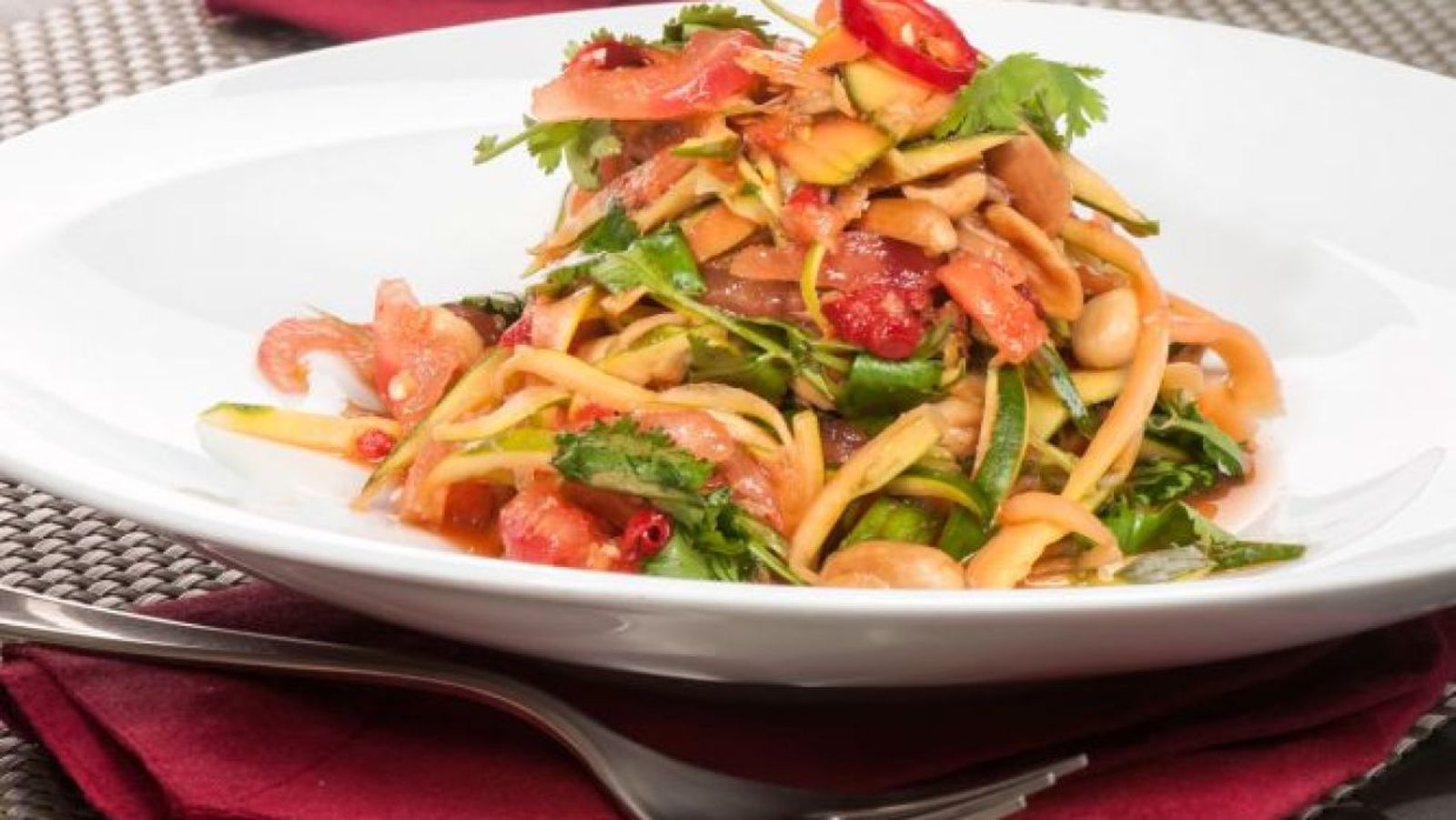 Ensalada de papaya verde thai (Tailandia)