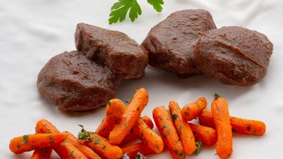 Solomillo de cerdo al Oporto con zanahorias, receta de Karlos Arguiñano