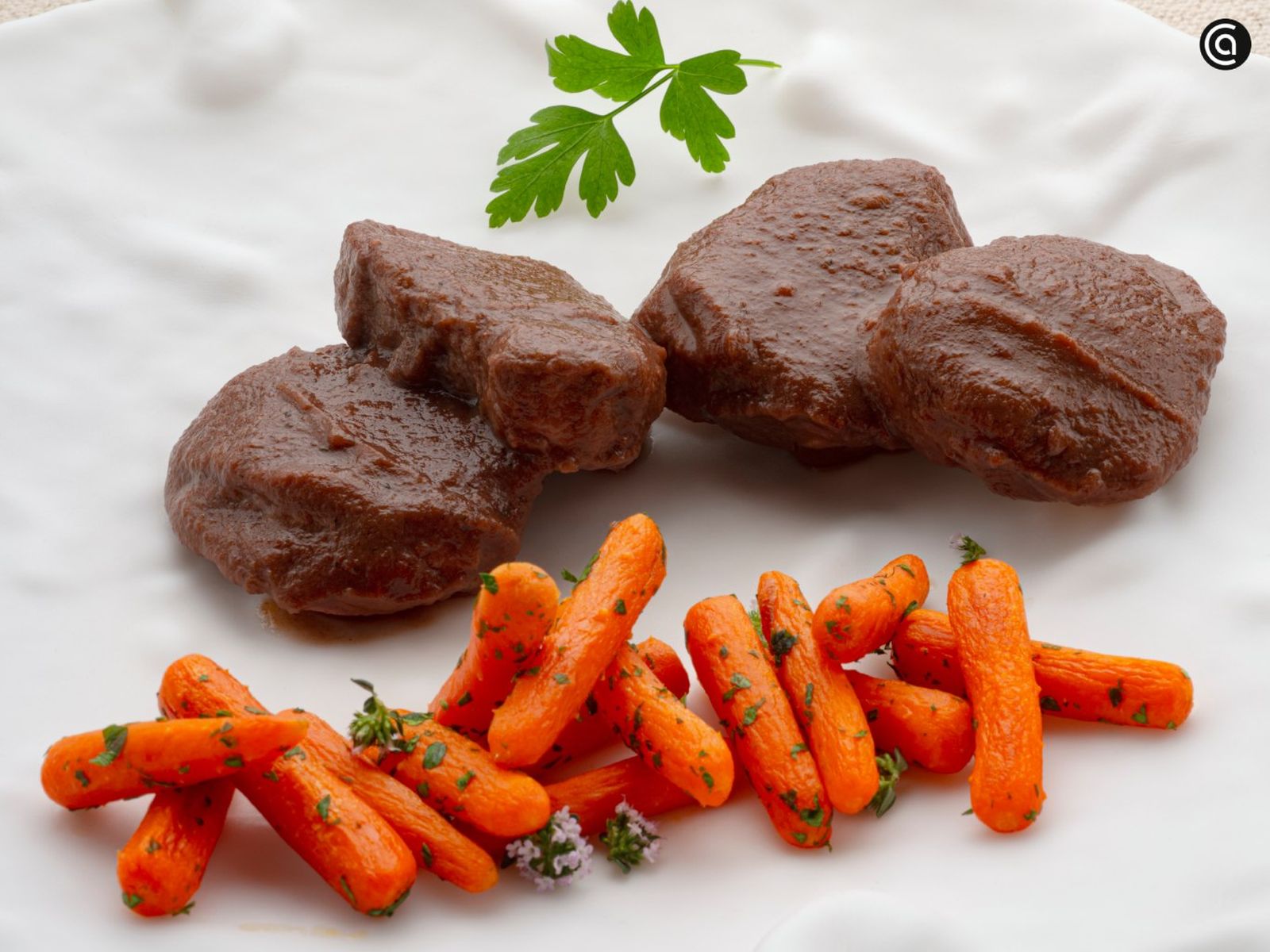 Solomillo de cerdo al Oporto con zanahorias, receta de Karlos Arguiñano