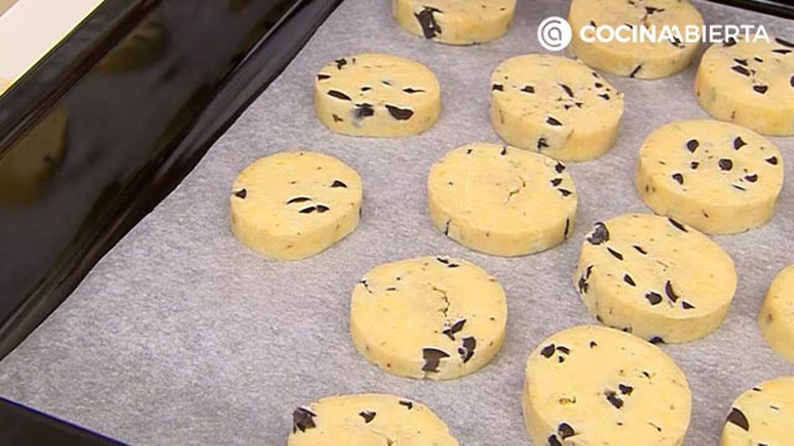 galletas saladas de queso y aceitunas receta cocinatis karlos arguinano karl67690321 paso4 galletas saladas de queso y aceitunas receta cocinatis karlos arguinano karl67690321 paso4