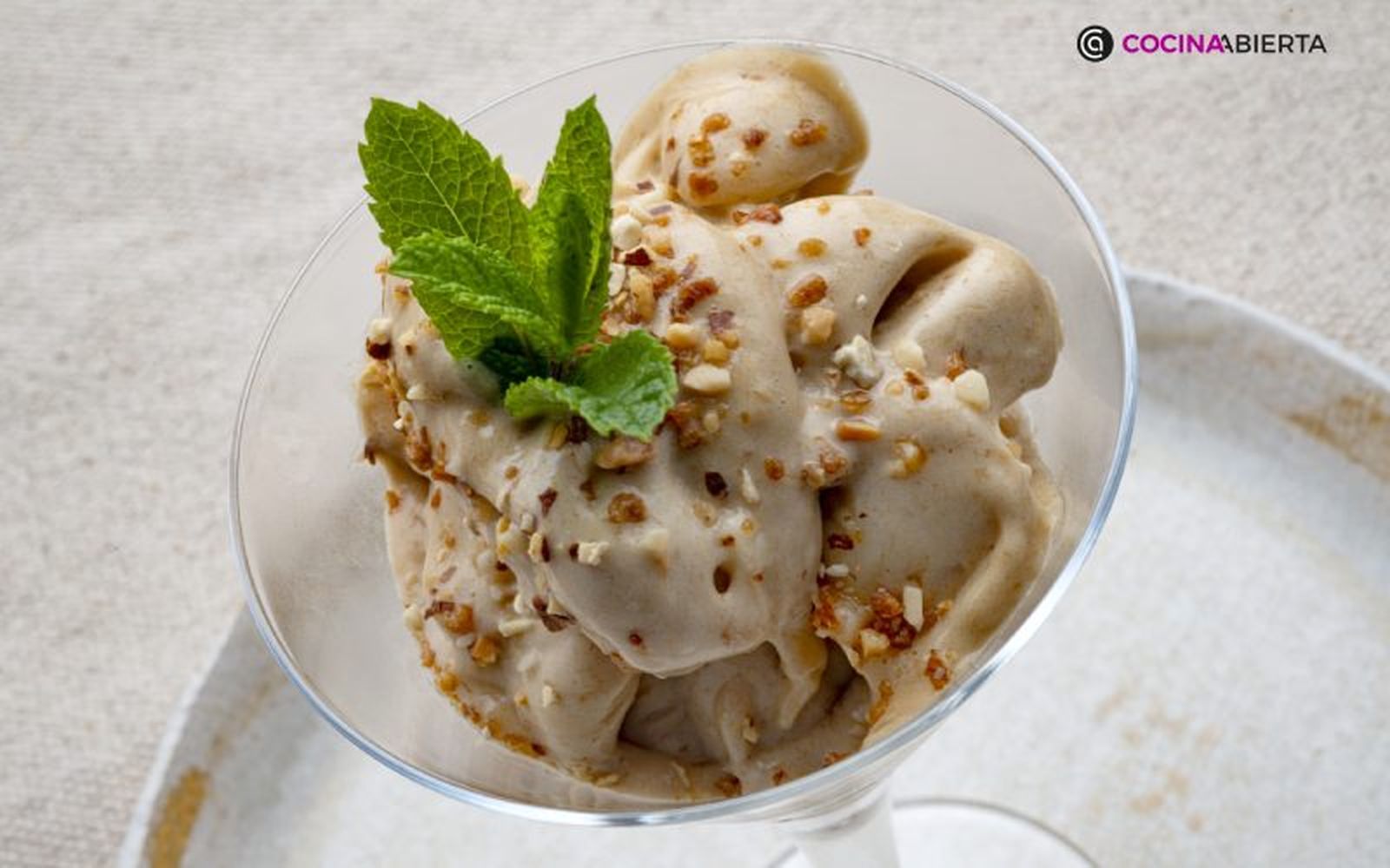 Helado de plátano y café, elaborado sin azúcar Helado de plátano y café, elaborado sin azúcar