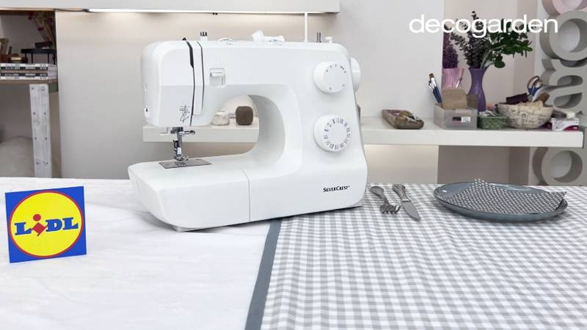 Mantel con bies y la máquina de coser de Lidl.