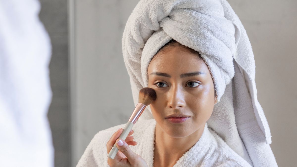 Ilumina en los puntos altos del rostro