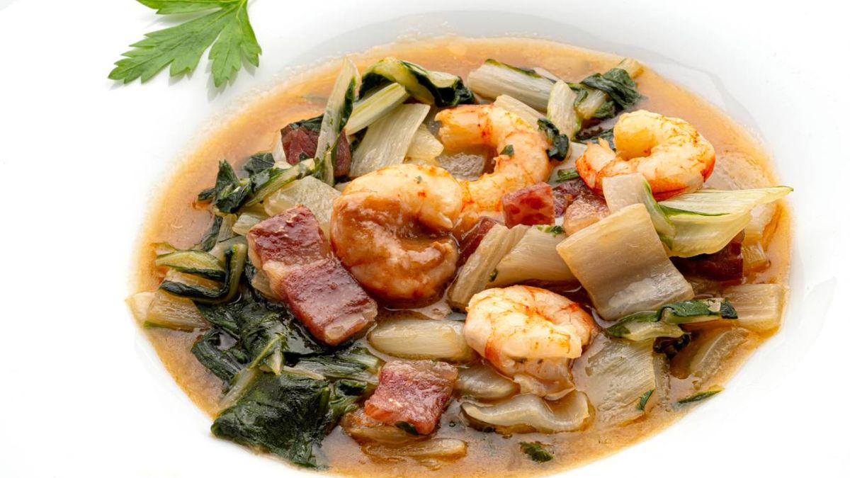 Salteado de acelgas con gambas y jamón, receta de Karlos Arguiñano
