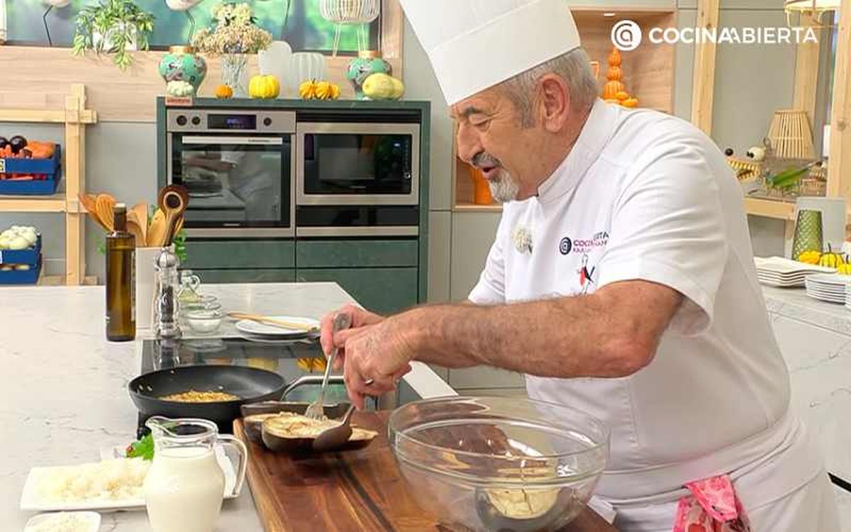 Karlos Arguiñano retira las berenjenas cocidas