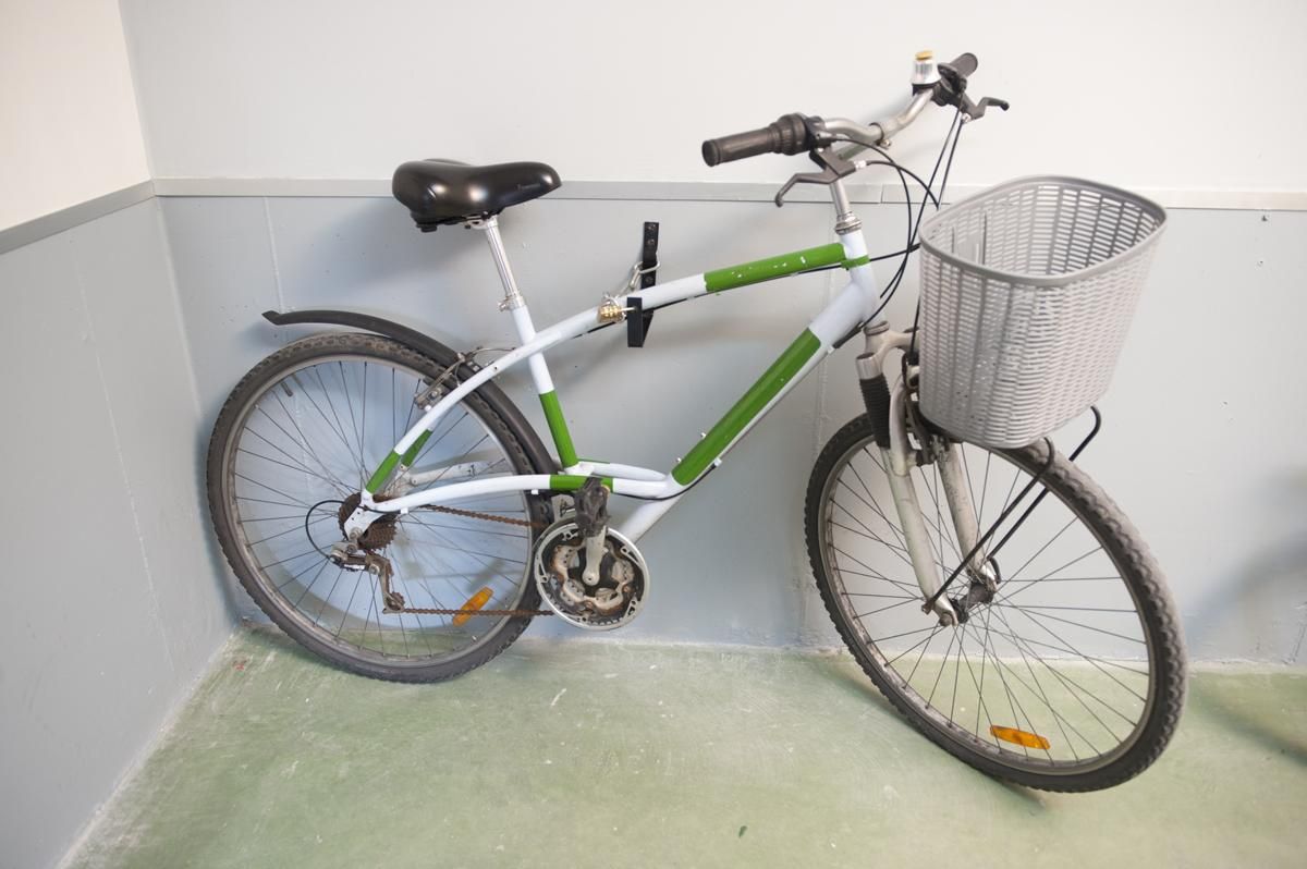 brico 578 1 colocar gancho antirobo garaje xl