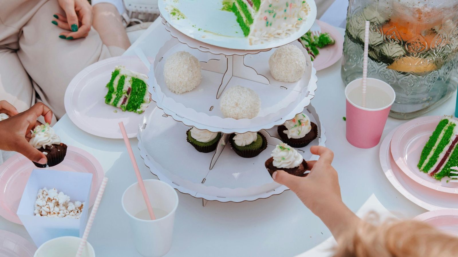 Un picnic temático dulce puede ser una opción perfecta para una celebración