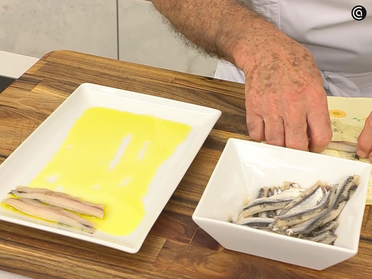 Bocados de anchoa y fresa - paso 4