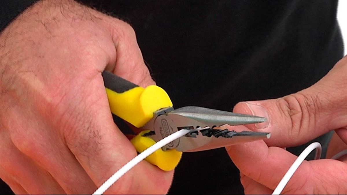 Crear abeto navideño con alambre paso 1