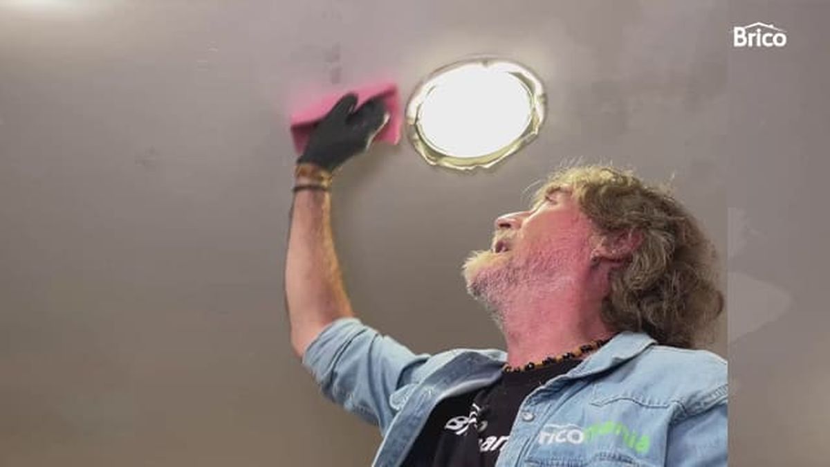arreglar techo bano humedad desconchado paso 10