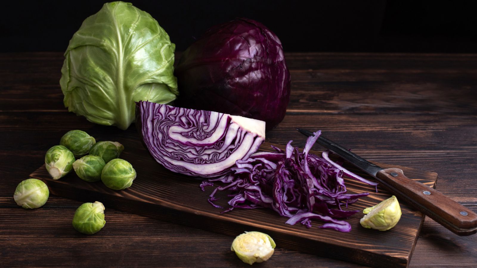 Repollo y col lombarda, habituales en la cocina de invierno de muchas casas.