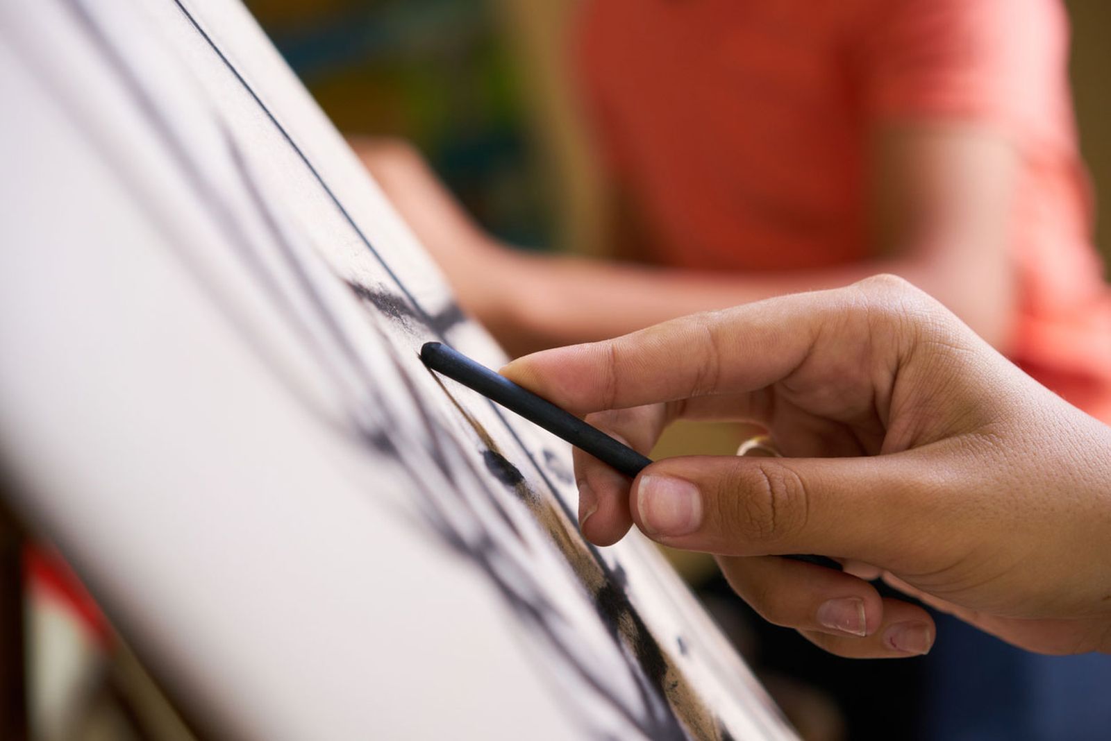 como dibujar con carboncillos