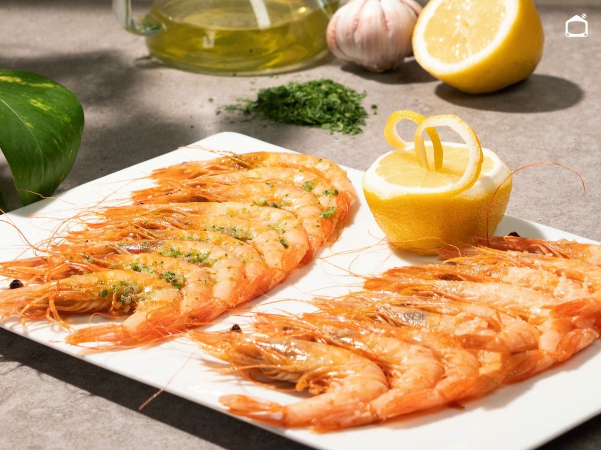 Acompaña las gambas a la plancha con limón