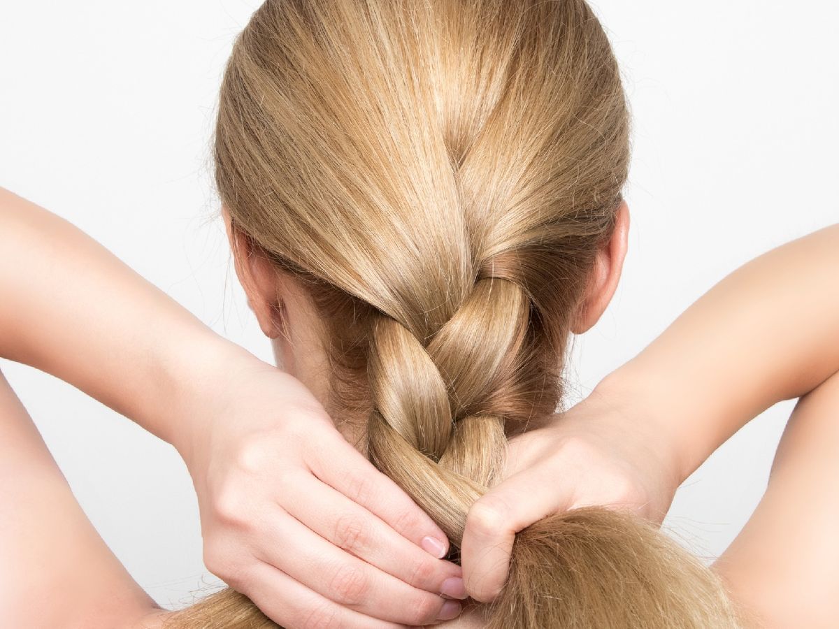 La trenza te deja un efecto liso oondulado