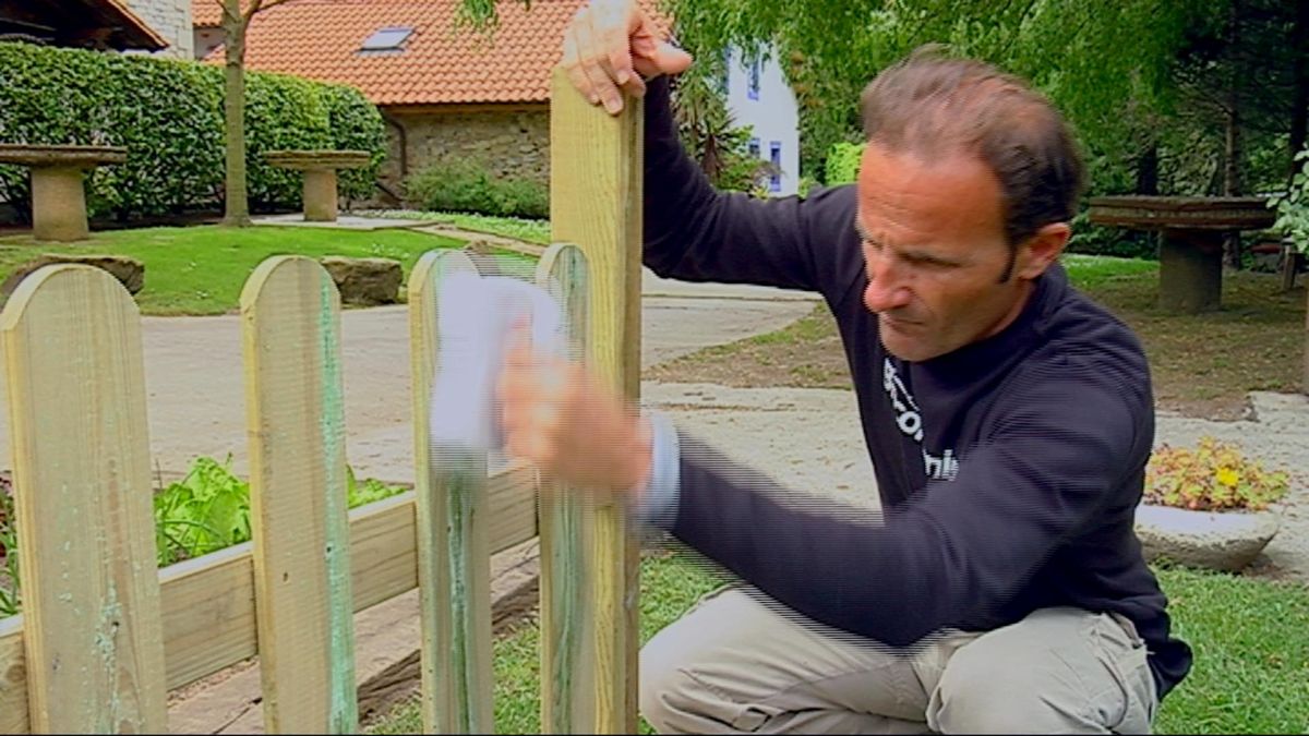 Barnizar valla de exterior paso 1