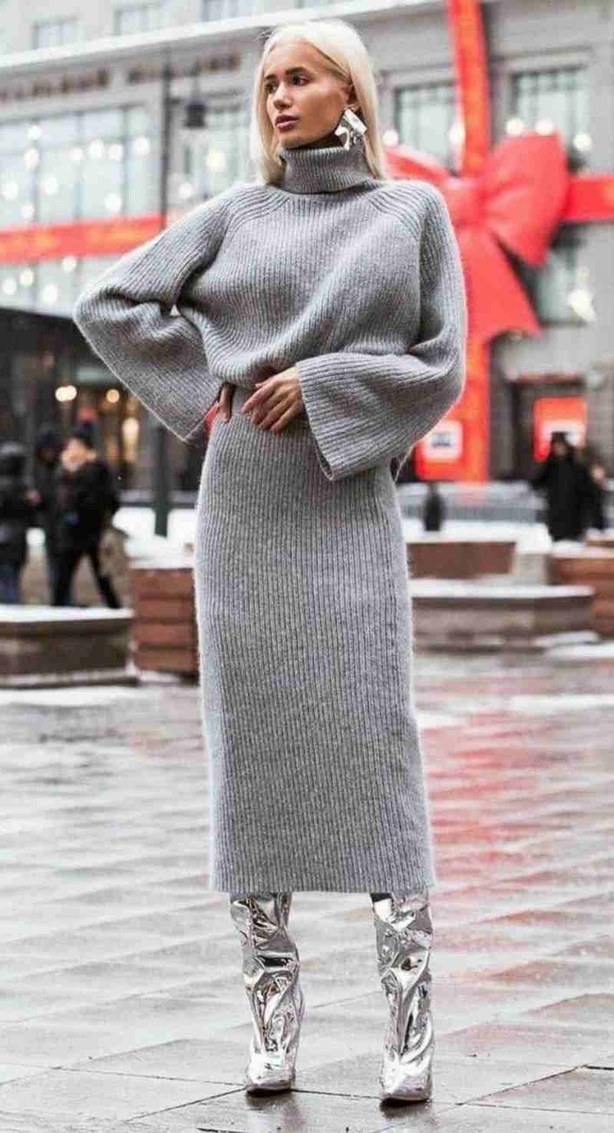 Conjunto de punto de falda y cuello vuelto