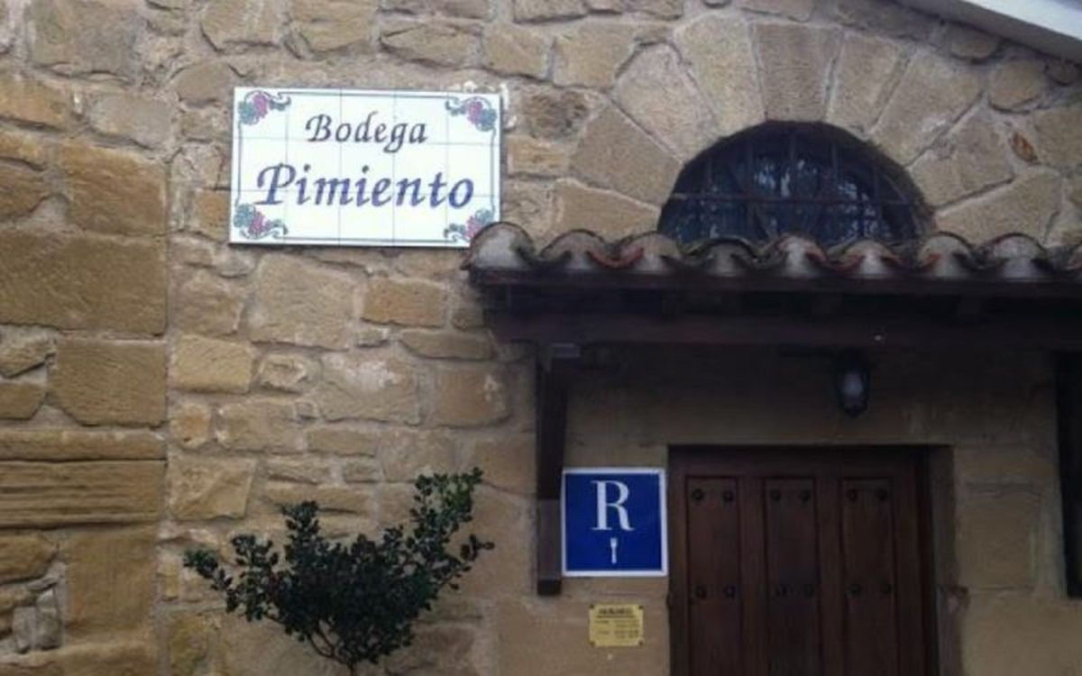 Bodega Pimiento ofrece comida riojana de toda la vida