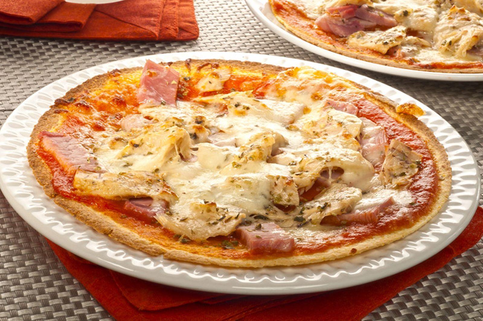pizza jamon atun