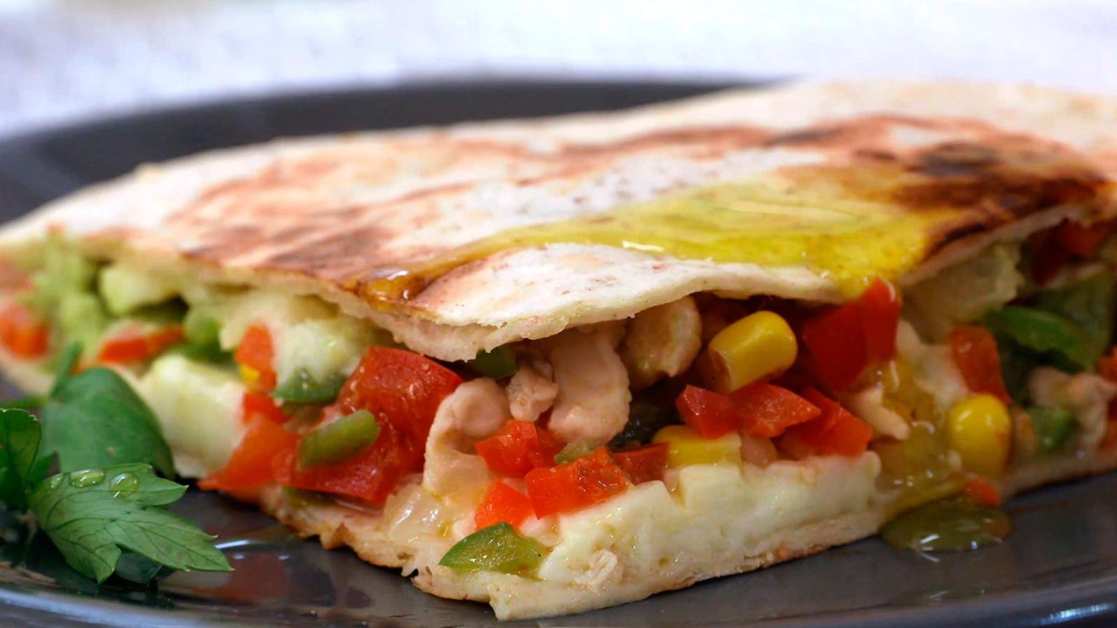 Receta de quesadilla de pollo y verduras paso 6 Receta de quesadilla de pollo y verduras paso 6