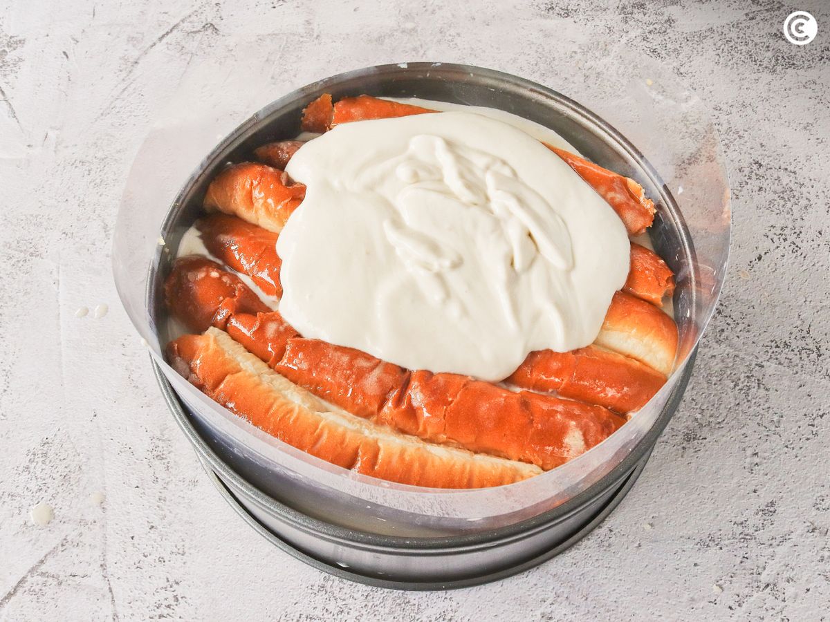 Montar la tarta de horchata y fartons capa a capa