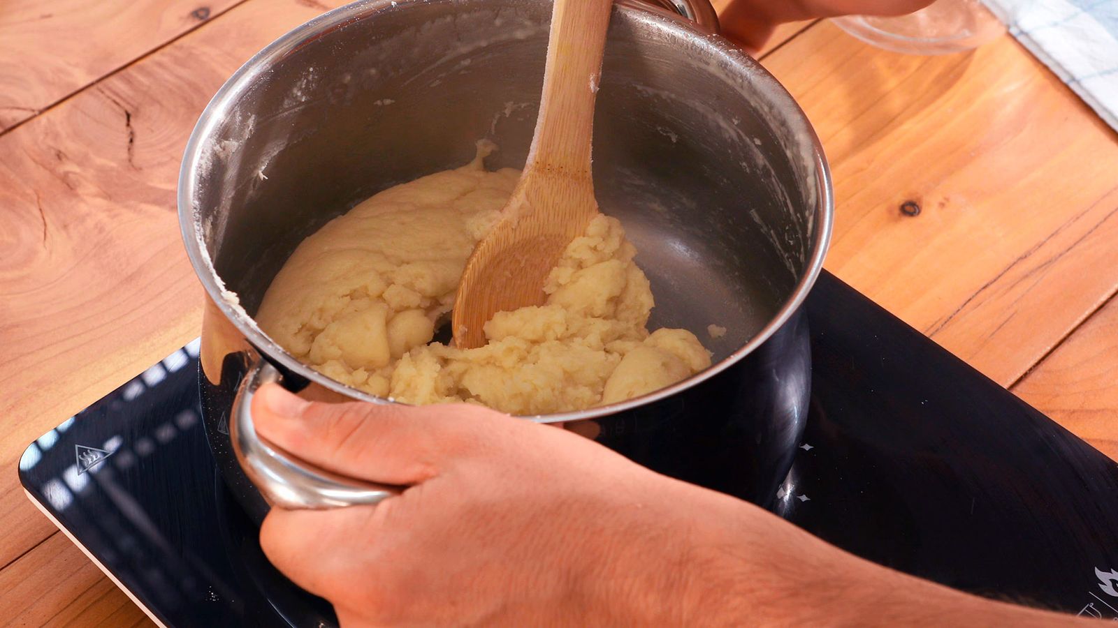 Buñuelos de bacalao Paso 3 Buñuelos de bacalao Paso 3
