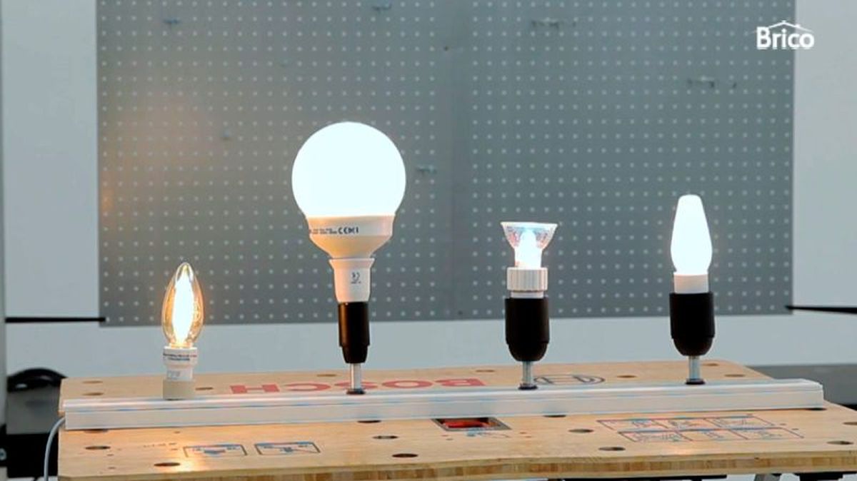 Bombillas con diferentes tipos de casquillos