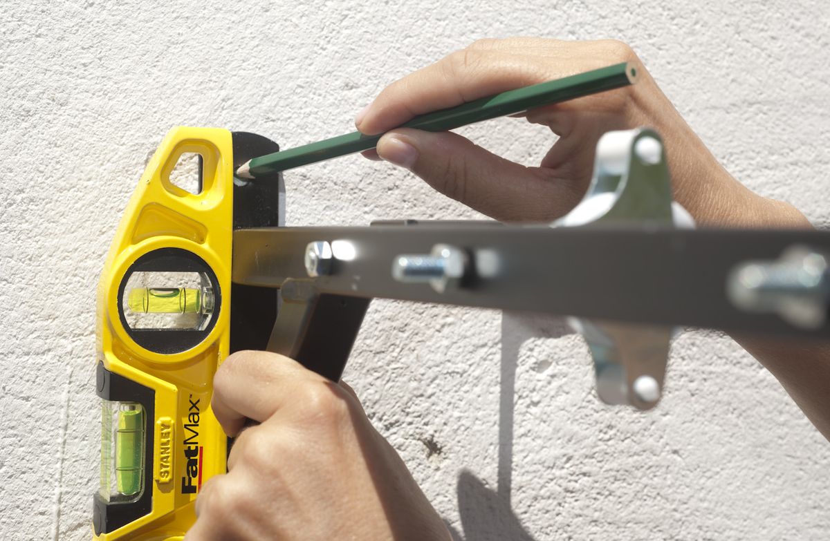 Bricomania 707 Tendedero con escuadras p4