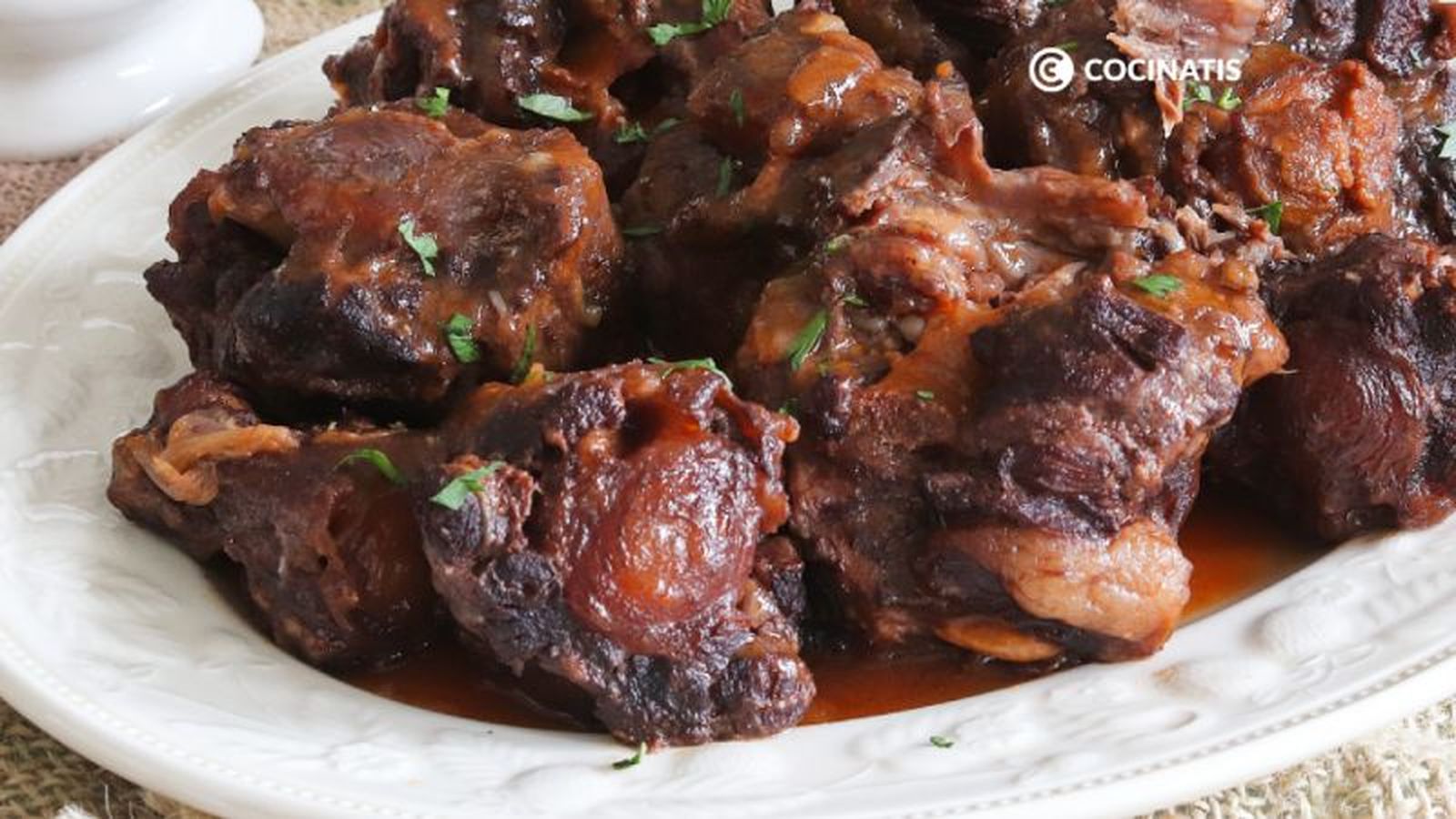 Rabo de toro a la cordobesa tradicional Rabo de toro a la cordobesa tradicional