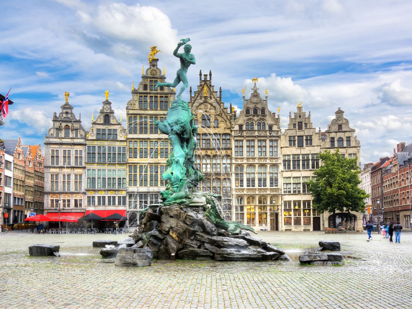 Plaza del mercado de Amberes en Bélgica Plaza del mercado de Amberes en Bélgica