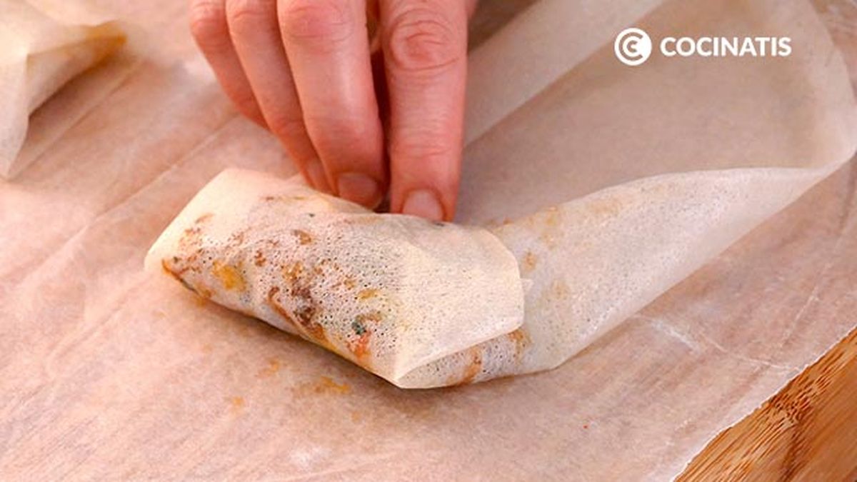 Receta de rollitos de gambas y aguacate  paso 5