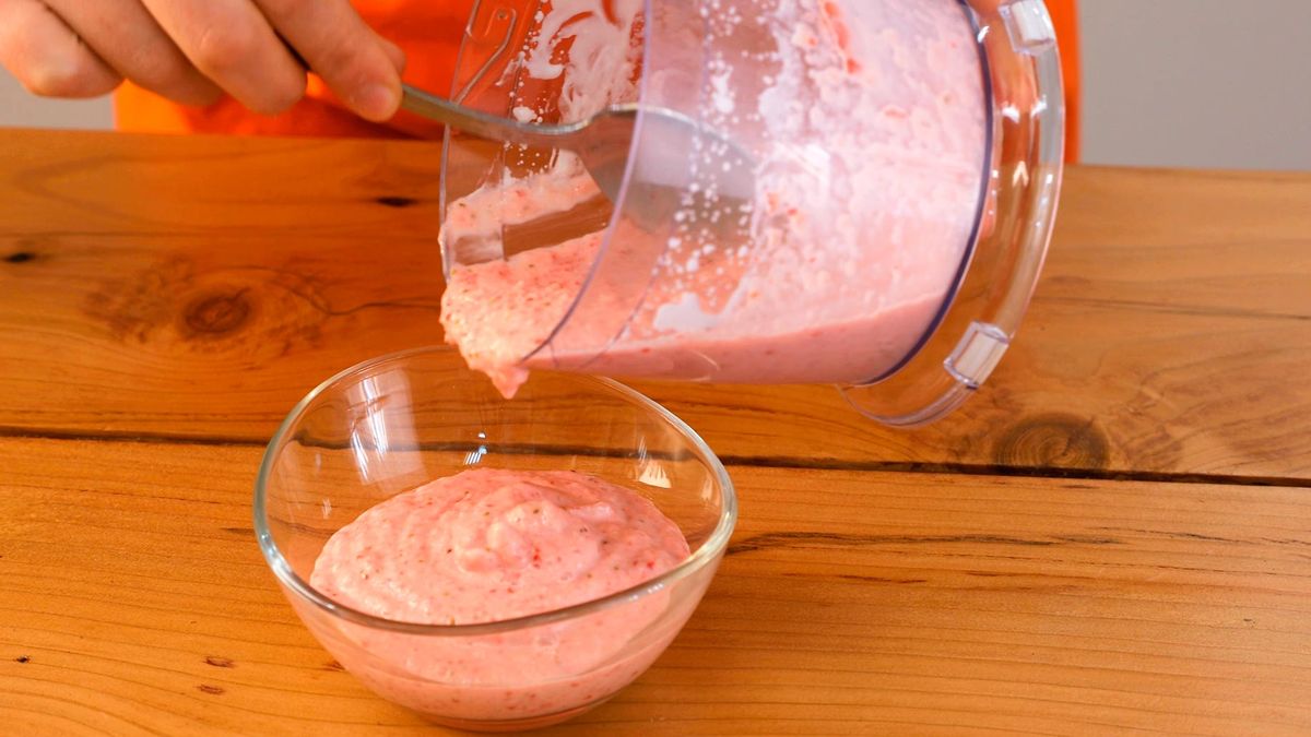 Receta de helado de fresa casero   paso 4