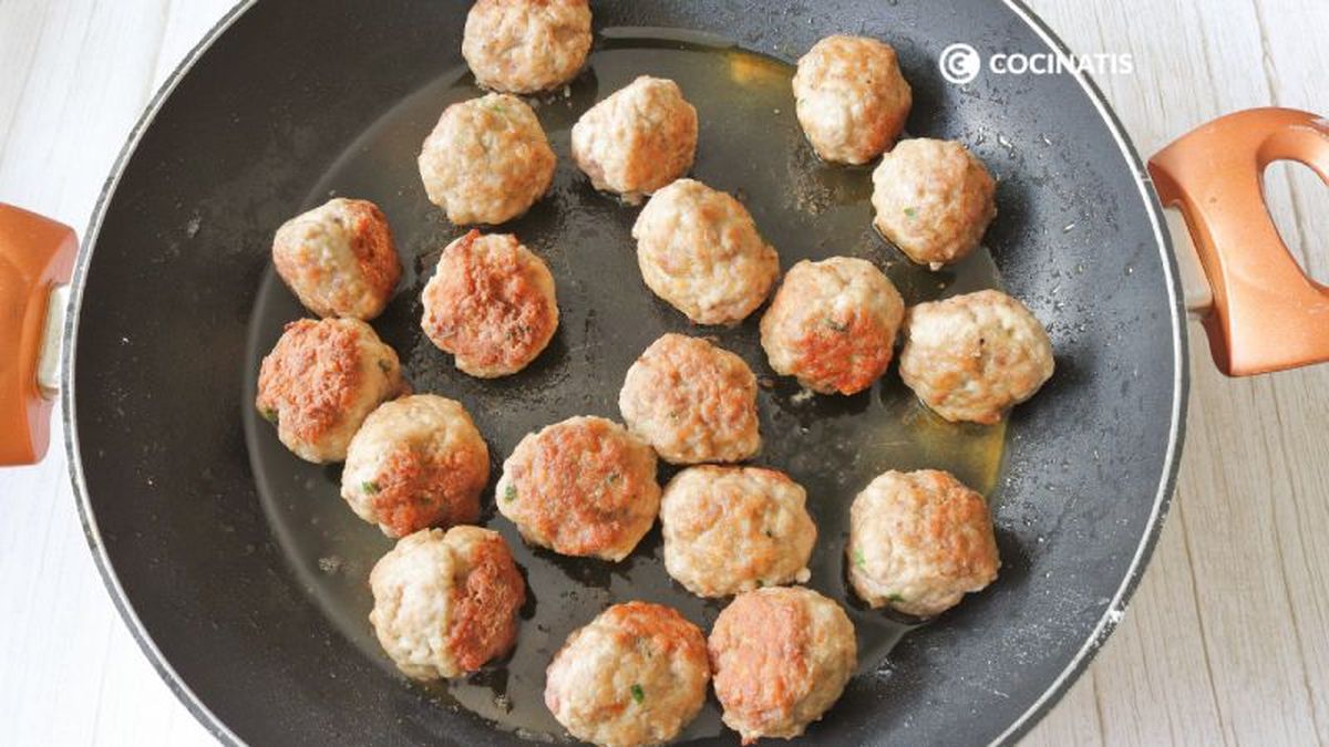 Doramos las albóndigas