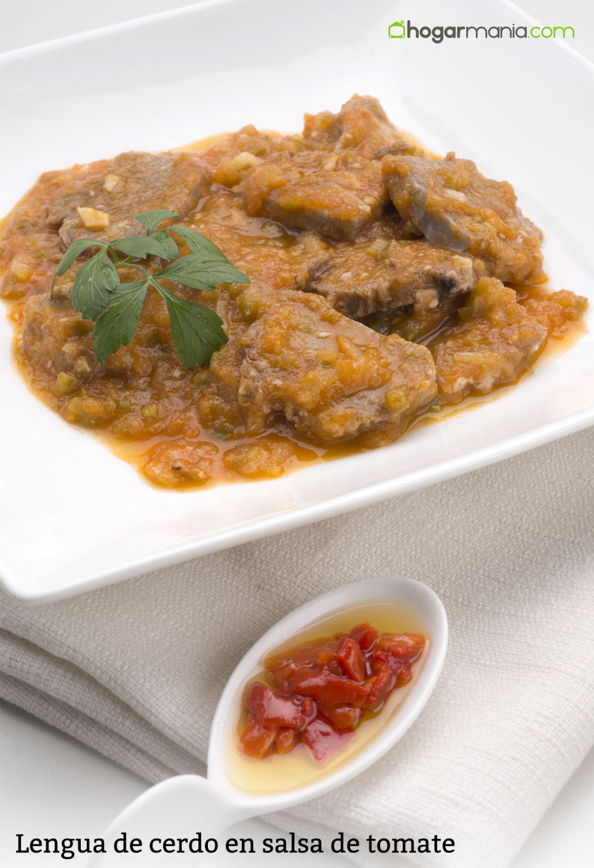 6027 1 Lengua de cerdo en salsa de tomate (1389) vertical xl