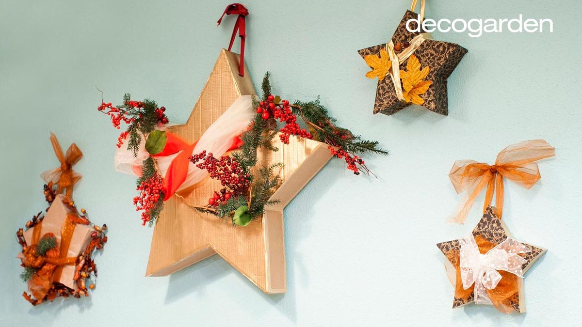 Estrellas de Navidad de cartón en 3D.