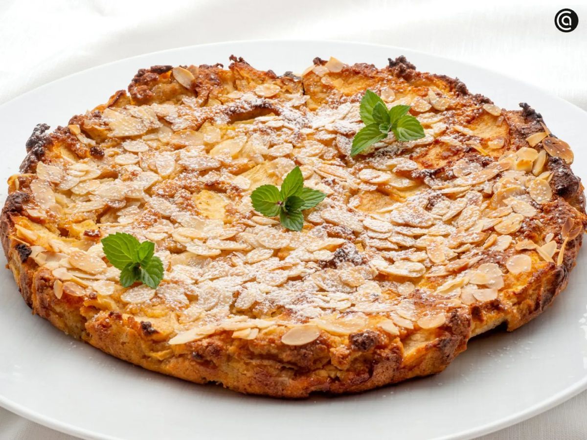 La unión perfecta de dos sabores clásicos, con láminas de almendra que aportan textura y un aroma irresistible.