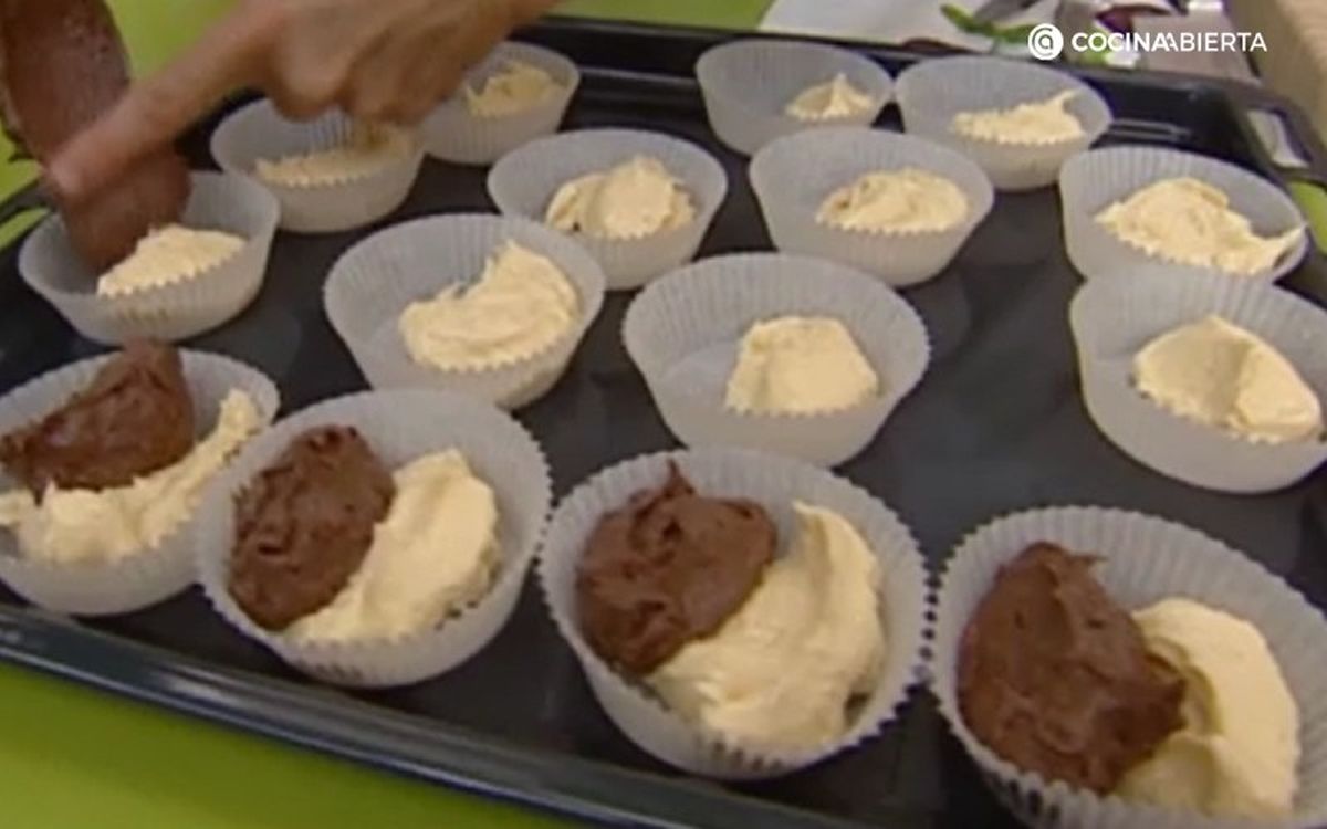 Magdalenas de colores - paso 3