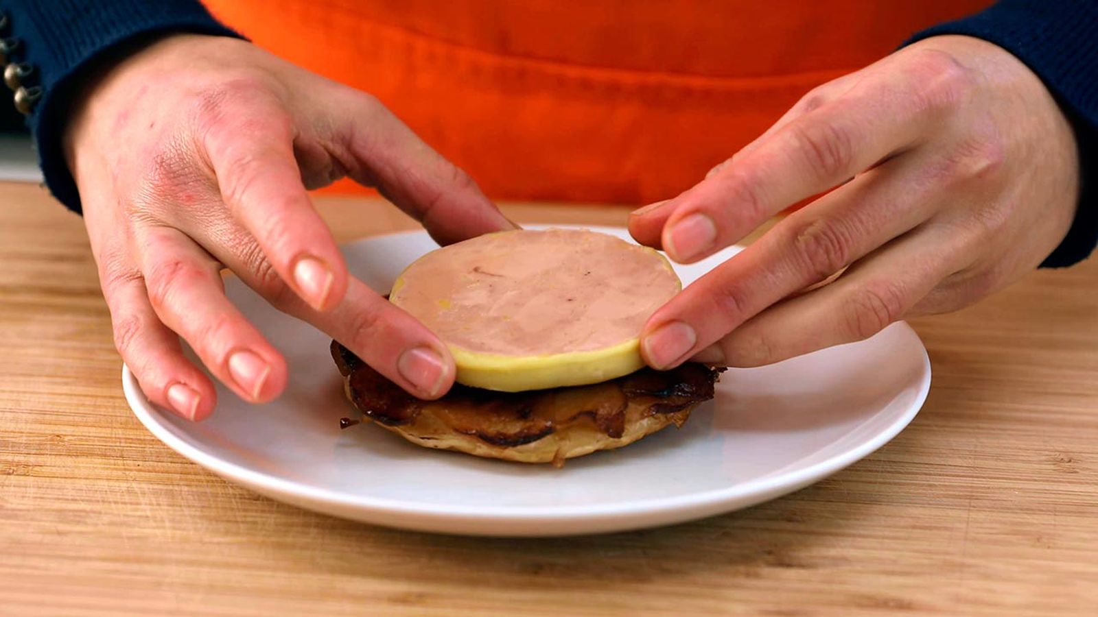 Foie mi cuit de pato caramelizado con manzana paso 6 Foie mi cuit de pato caramelizado con manzana paso 6