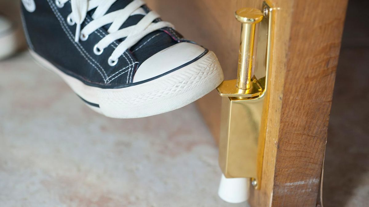 Topes sujeta puertas paso 6