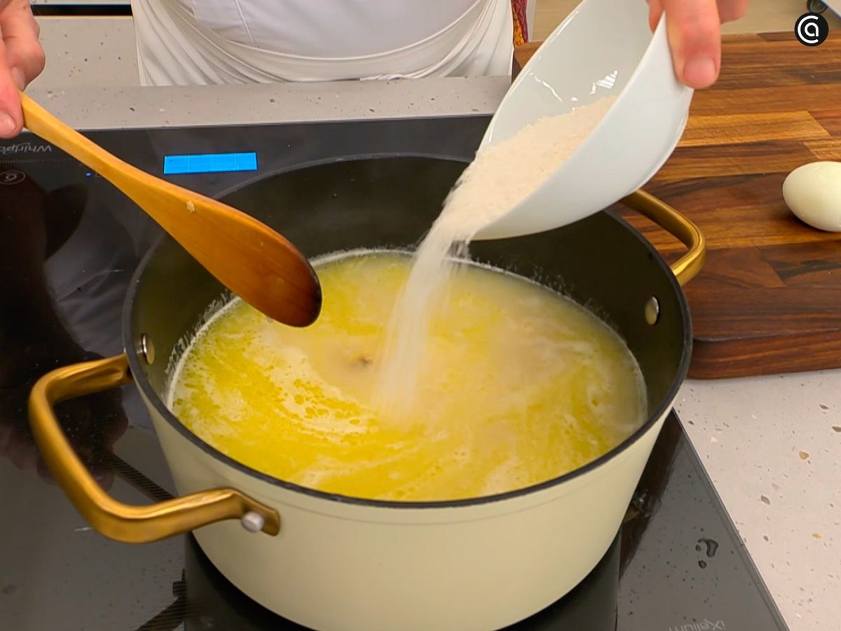 Incorpora las estrellitas y la tapioca